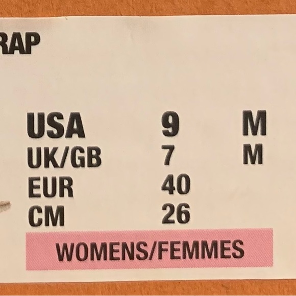 New in Box, Merrell, Women’s 9M - Picture 3 of 5